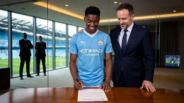 Manchester City vence Arsenal e contrata Jeremy Monga por £12,5 milhões